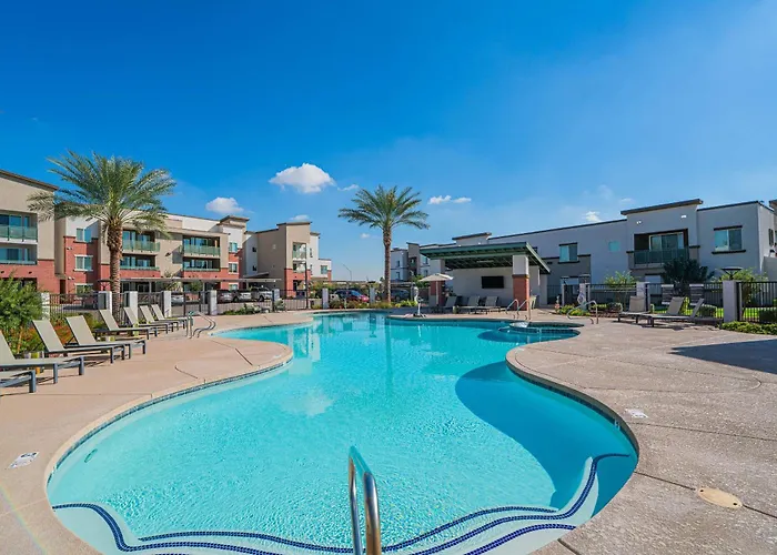 Westgate Area Balcony Pool Gym Parking Wd *