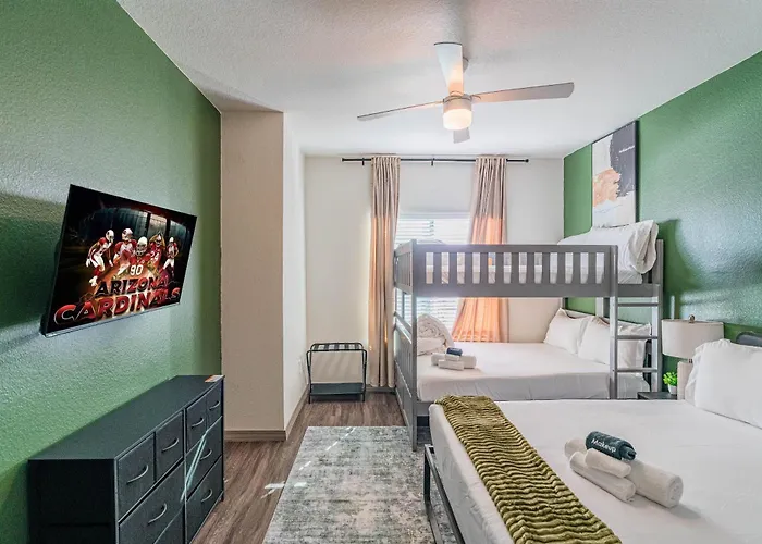 Westgate Area Balcony Pool Gym Parking Wd Glendale